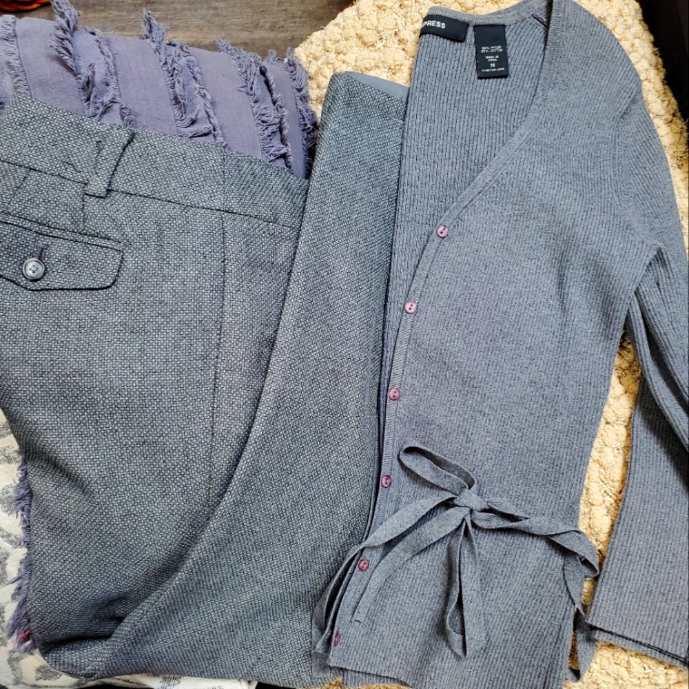 Ann Taylor/Express/Mossimo outfit bundle slacks & 2 cardigans - Picture 1 of 6
